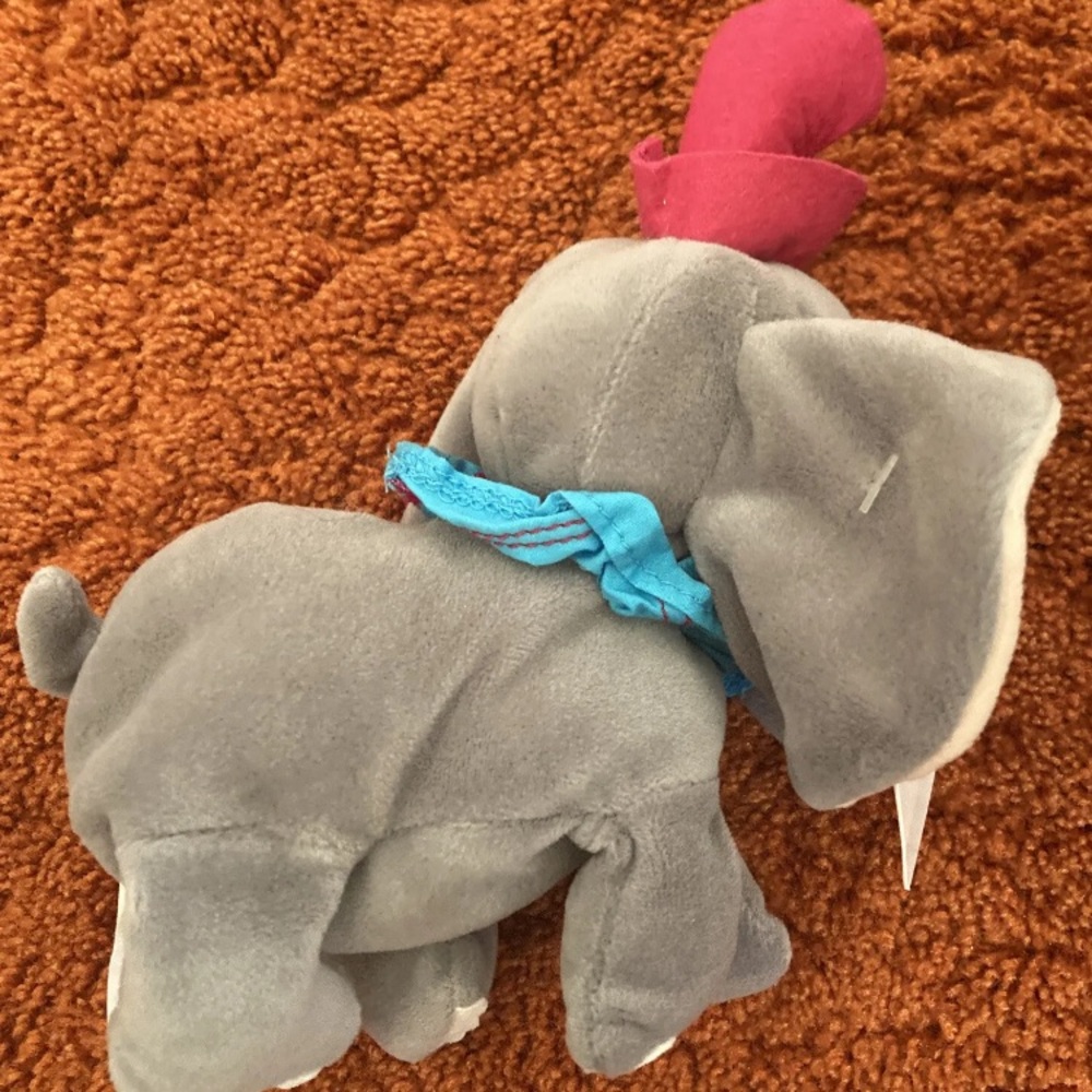 Disney Store Dumbo Flying Elephant About 8” Bean Bag Plush Animal Toy With Tag. - Picture 6 of 11